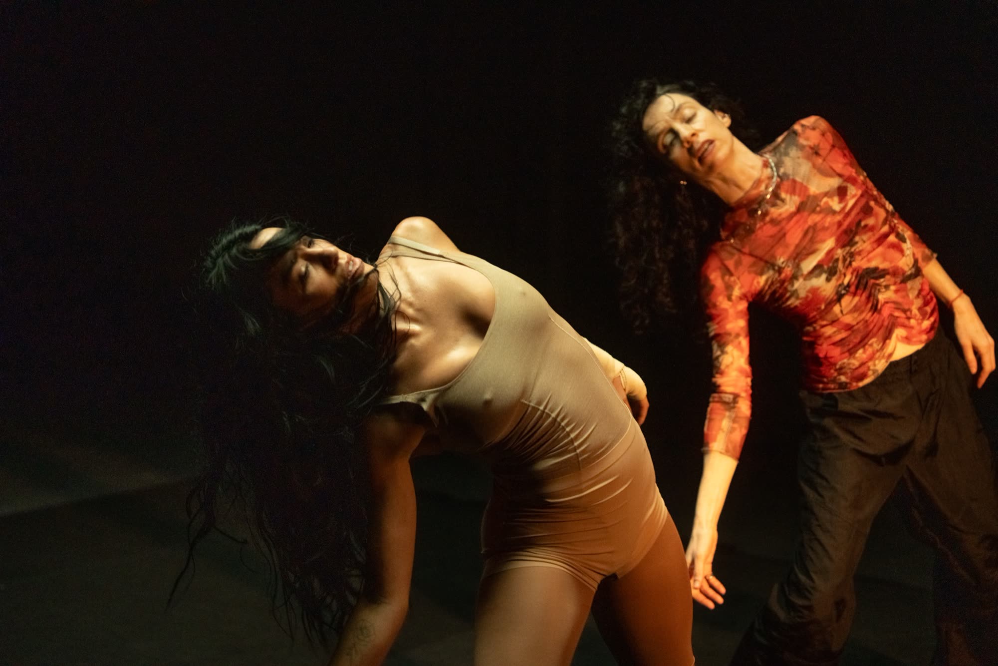 Leti y Lali, ensayando